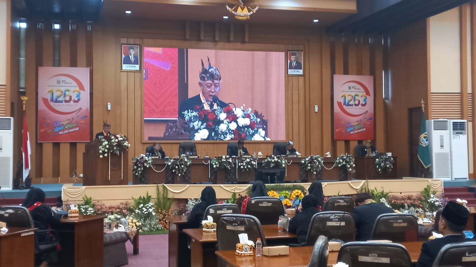 Bupati Malang, Sanusi memaparkan capaian Pemkab Malang di Rapat Paripurna.