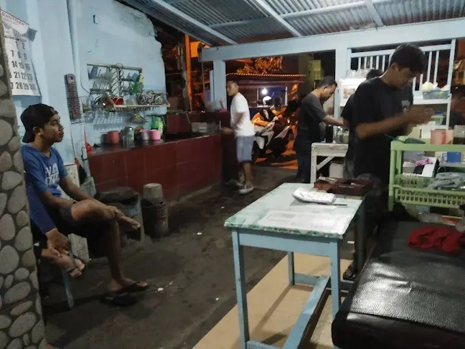 Salah satu STMJ di kawasan Ahmad Yani Malang. 