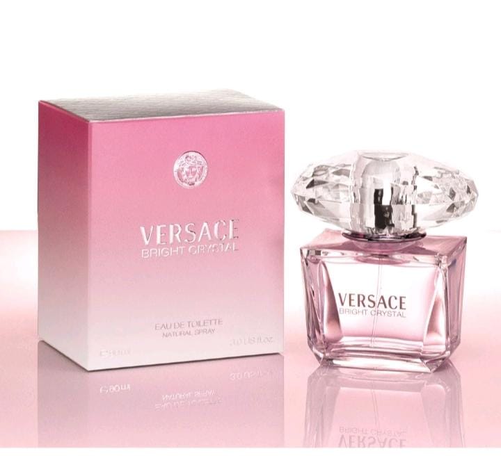 Potret parfum Versace bright crystal absolu woman. 
