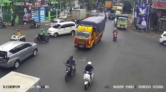 Traffic Light - Traffic Light di LA Sucipto Kota Malang Dikeluhkan Masyarakat karena Semrawut