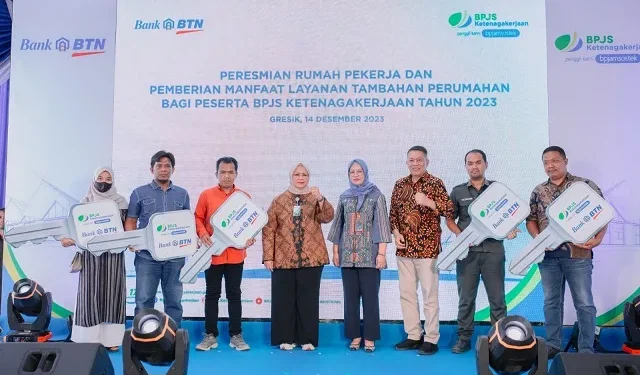 Acara peresmian pembangunan rumah untuk pekerja oleh BPJS Ketenagakerjaan.