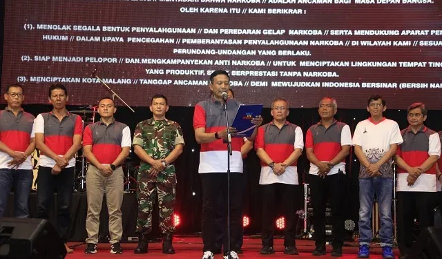 Pj Wali Kota Malang dalam giat sosialisasi penyadaran pemuda anti narkoba.
