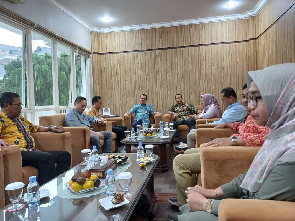 Dialog di ruang rektorat UMM Sekretaris Direktorat Jenderal Pendidikan Vokasi Kementerian Pendidikan, Kebudayaan, Riset dan Teknologi, Saryadi. 