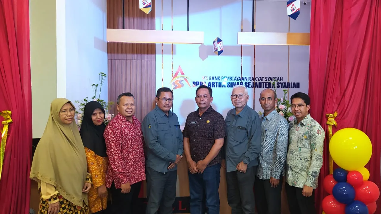 Peresmian cabang baru BPRS A3S di Karangploso, di lingkungan Kampus Vokasi UMM, Kamis (7/12/2023).