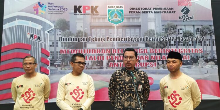 KPK RI menggelar bimtek terhadap pejabat legislatif dan keluarganya terkait pencegahan tindak pidana korupsi di Kota Batu, Kamis (14/12/2023).