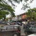Situasi arus lalu lintas di Kota Batu, padat merayap di Jalan Ir Soekarno, dekat sejumlah obiek wisata dan pusat oleh-oleh, Minggu (31/12/2023).