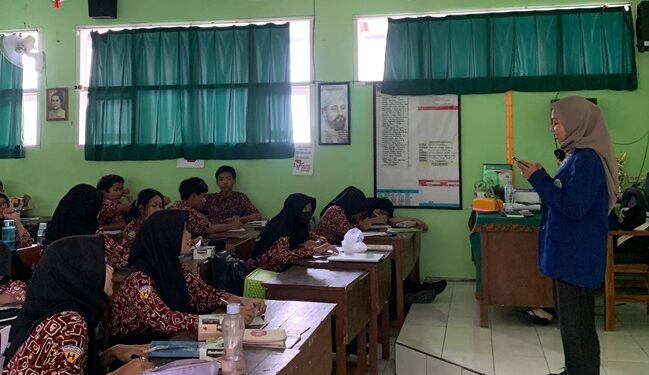 Program pengabdian masyarakat Mahasiswa semester 7 Prodi S1 Psikologi, Fakultas Psikologi Universitas Negeri Malang.