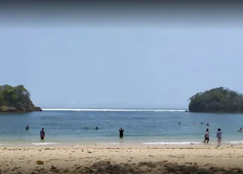 Pantai Banyu Meneng