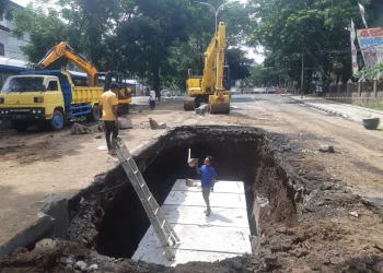 Jalan Bandung Kota Malang Ambrol