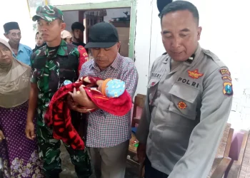 warga temukan bayi laki-laki di SUmbermanjing Wetan