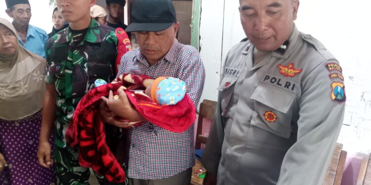warga temukan bayi laki-laki di SUmbermanjing Wetan