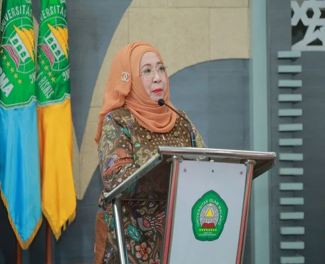 Dekan FEB Unisma Nur Diana, SE., M.Si, saat memberikan sambutan.