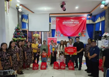 Posko Siaga dan Posko Kesehatan yang dibangun Telkomsel untuk memberikan pelayanan terhadap pelanggan selama momen Nataru 2024.