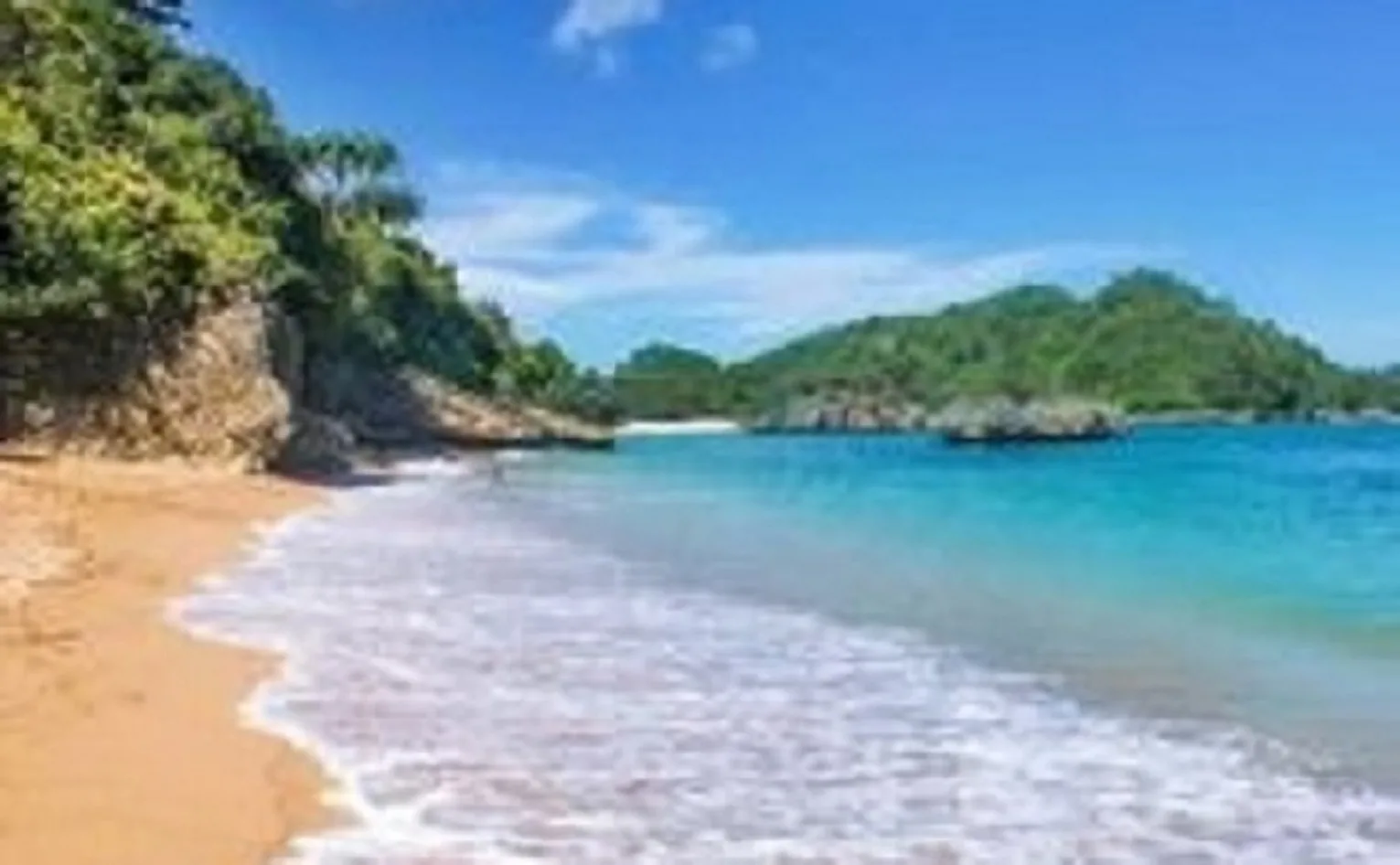Pantai Teluk Asmoso, wisata pantai di Kabupaten Malang. 