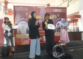 Penetapan pemenang fashion show hewan dalam Malang Pet Expo.