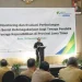 Kepala Dinas Pendidikan Jatim dan sekaligus Pj Wali Kota Batu, Aries Agung Paewai saat memberi sambutan terkait pentingnya jaminan sosial dan ketenagakerjaan bagi guru.