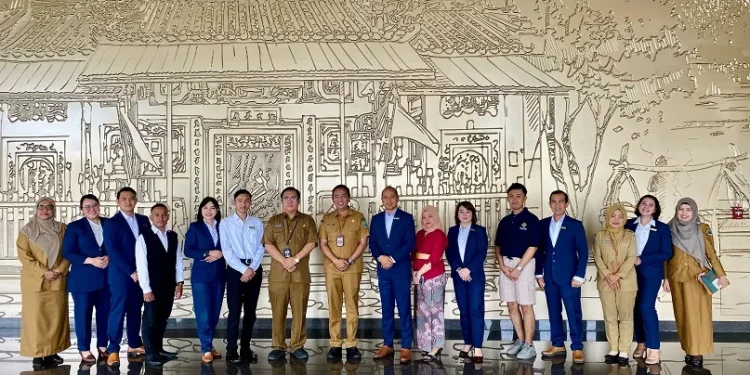 Grand Mercure Malang Mirama memperoleh penghagaan dari Dinsos P3APK2B Kota Malang.