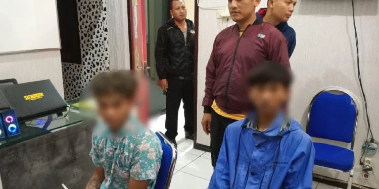 2 dari 3 pelaku pengeroyok remaja 17 tahun di Pujon, Malang hingga tewas saat diperiksa.
