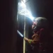 Rumah di Lawang terbakar, petugas melakukan upaya pemadaman.