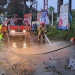 Pembersihan material banjir di daerah Sungai Paron, Dusun Beru, Desa Bumiaji, Kecamatan Bumiaji, setelah banjir landa Kota Batu.