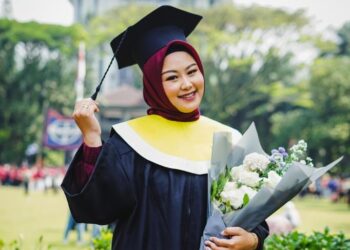 Sosok Amalia Safitri Hidayati, salah satu alumni Magistes Universitas Brawijaya sekaligus penerima beasiswa LPDP tahun 2020.