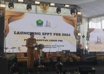 Pj Wali Kota Malang, Wahyu Hidayat. Pemkot Malang dalam Launching SPPT PBB 2024.