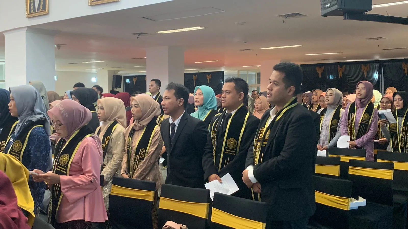 Pembacaan Sumpah Guru Indonesia.