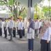 Suasana apel pagi di kampus UIN Malang yang diikuti dosen dan karyawan.