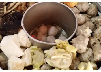 Ilustrasi 5 warung bakso khas Malang yang patut dicoba.