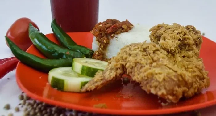 Rekomendasi 5 warung makan dekat kampus UM yang ramah di kantong mahasiswa.