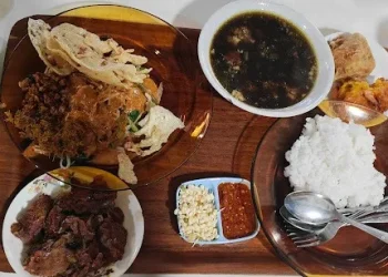 Rekomendasi 5 warung rawon legendaris di Malang yang wajib anda coba ketika berkunjung ke Kota Malang