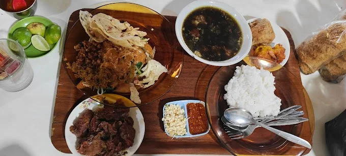 Rekomendasi 5 warung rawon legendaris di Malang yang wajib anda coba ketika berkunjung ke Kota Malang