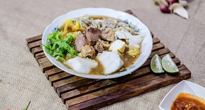 tahu campur