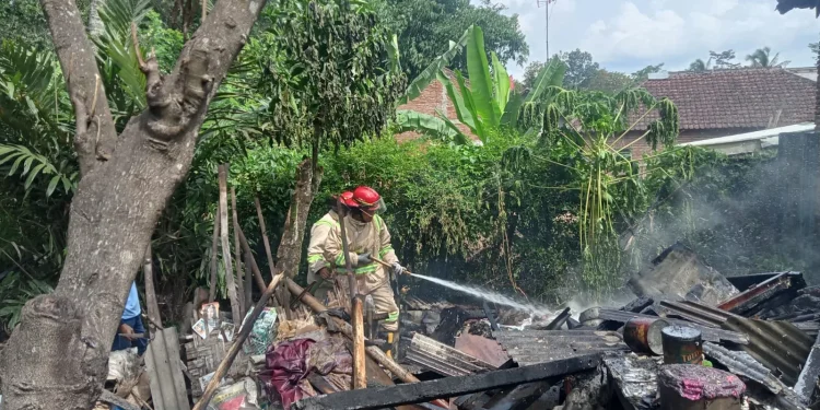 Kebakaran rumah