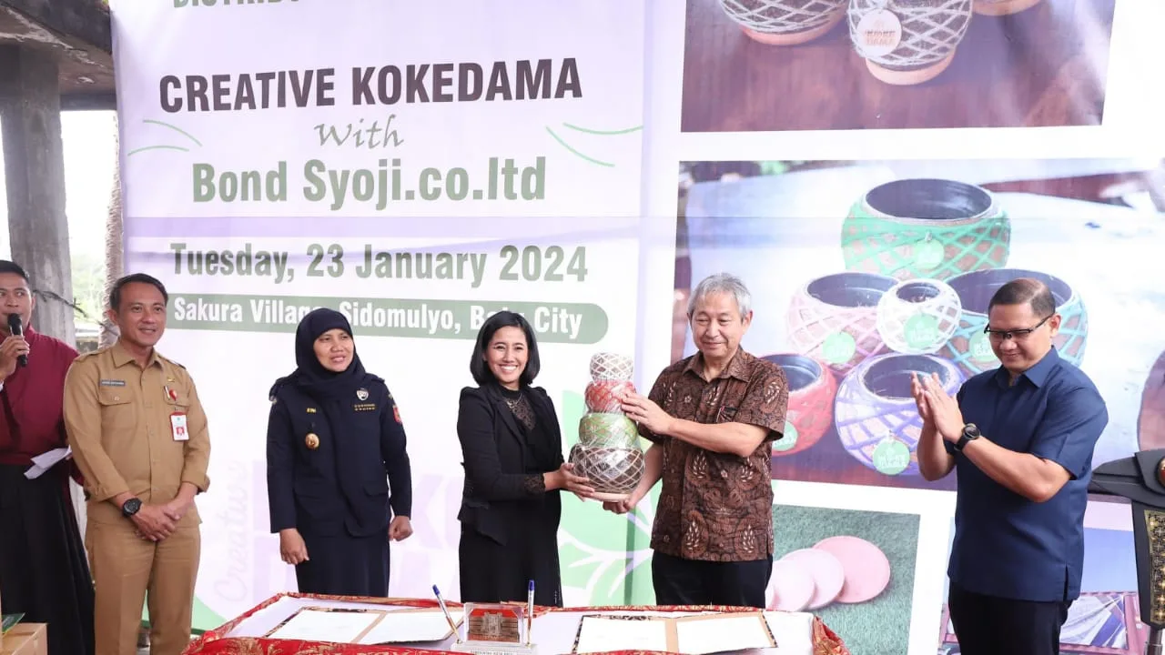 Kokedama ekspor ke Jepang
