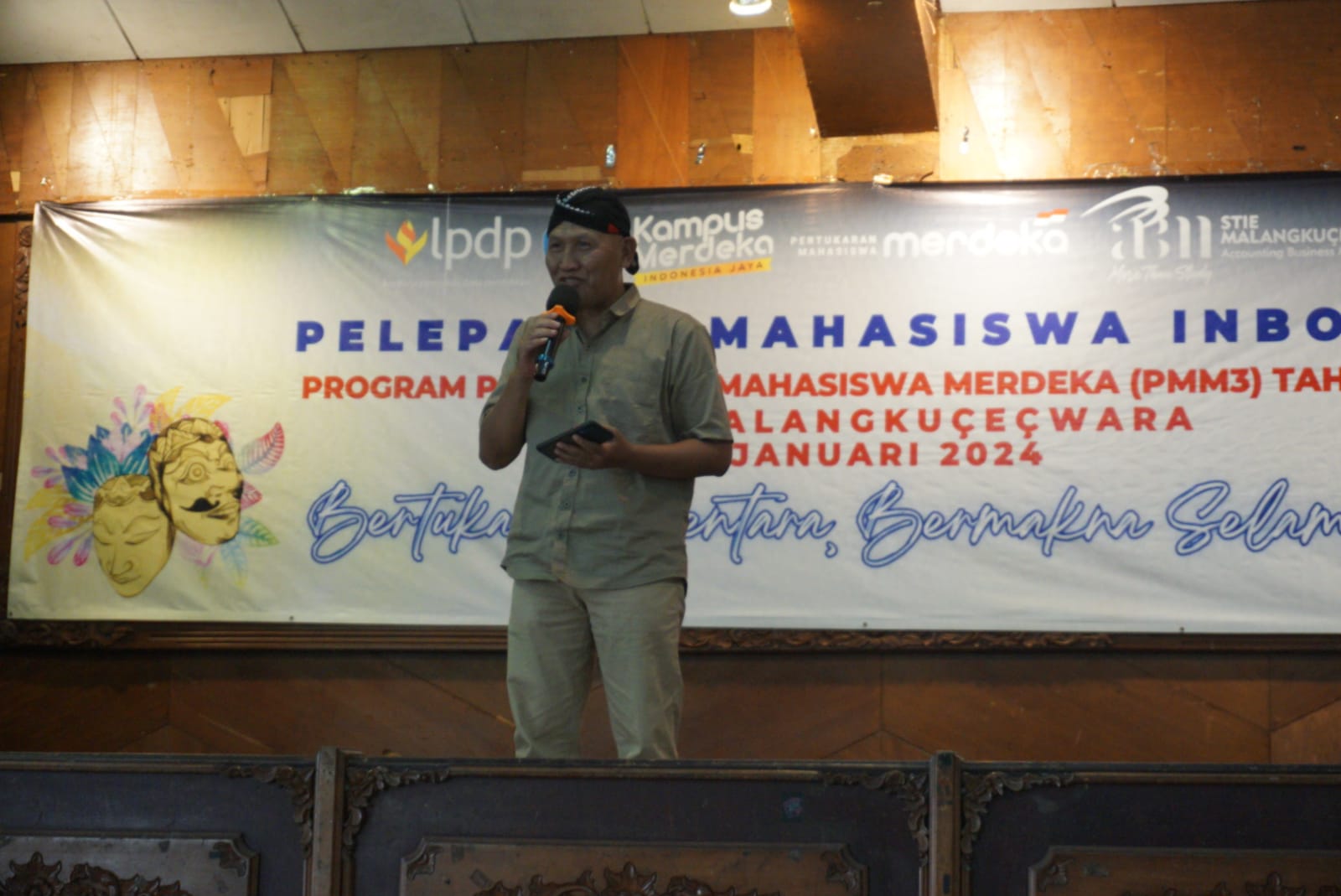 Wakil Ketua III STIE Malangkucecwara Drs Dr Kadarusman Ak MM.