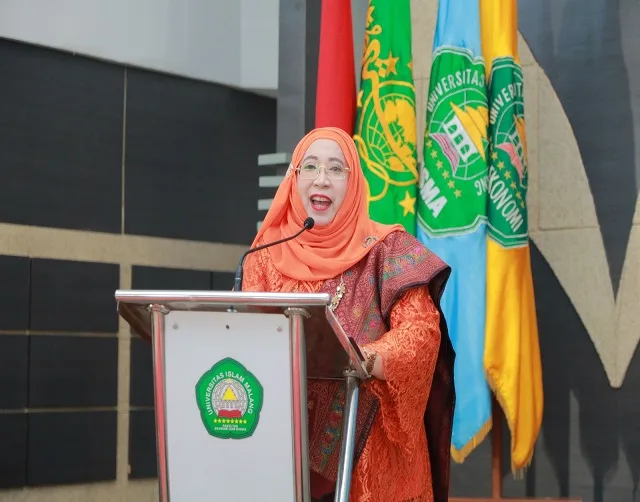 Dekan FEB UNISMA, Nur Diana SE, MSi, saat memberikan sambutan.