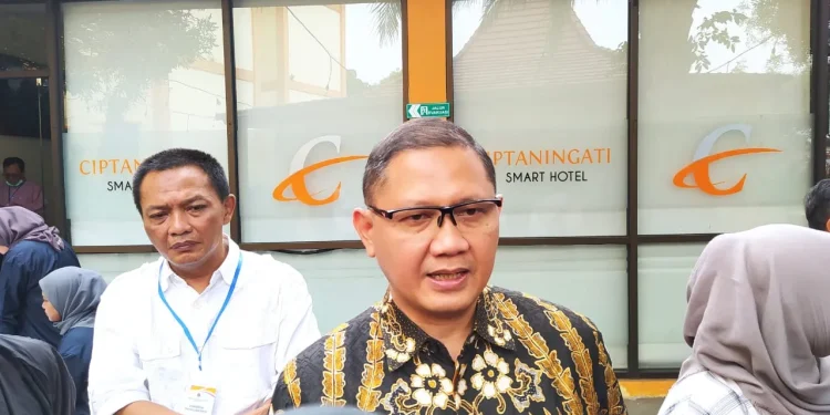 Pj Wali Kota Batu, Aries Agung Paewai, paparkan target kunjungan wisatawan ke Kota Batu pada 2024.
