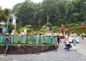 Taman Akoirium menjadi spot paling dikagumi oleh pengunjung di Taman Rekreasi Selecta, Kota Batu, Jawa Timur. Foto: Azmy