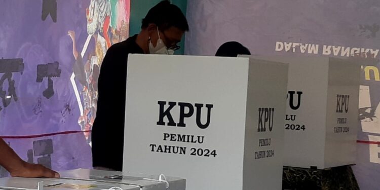Ilustrasi pemungutan suara oleh KPU Kota Malang.