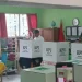 Menko PMK Muhadjir Effendy menyalurkan hak suaranya di kampung halaman di Kota Malang.