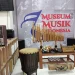 Suasana di dalam Galeri Malang Bernyanyi, salah satu museum musik Indonesia yang ada di Kota Malang.