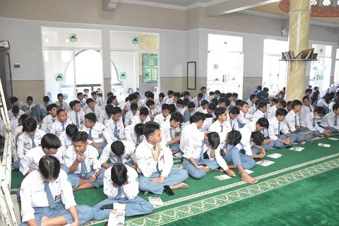 Para siswa SMA Negeri 1 Kota Batu. Foto/dok Unisma
