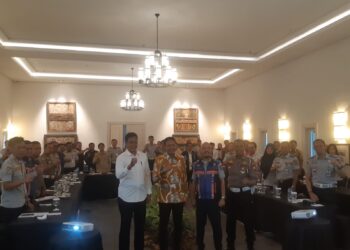 Pj Wali Kota Malang, Wahyu Hidayat dalam Rakor Forum Lalu Lintas dan Angkutan Jalan Kota Malang. (Foto/M Sholeh)