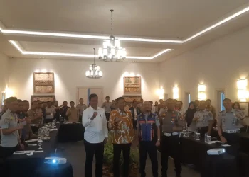 Pj Wali Kota Malang, Wahyu Hidayat dalam Rakor Forum Lalu Lintas dan Angkutan Jalan Kota Malang. (Foto/M Sholeh)