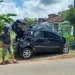 .obil tertabrak kereta api