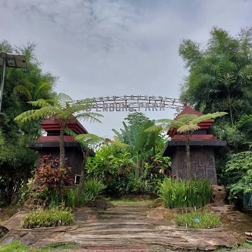 D’Embung Park