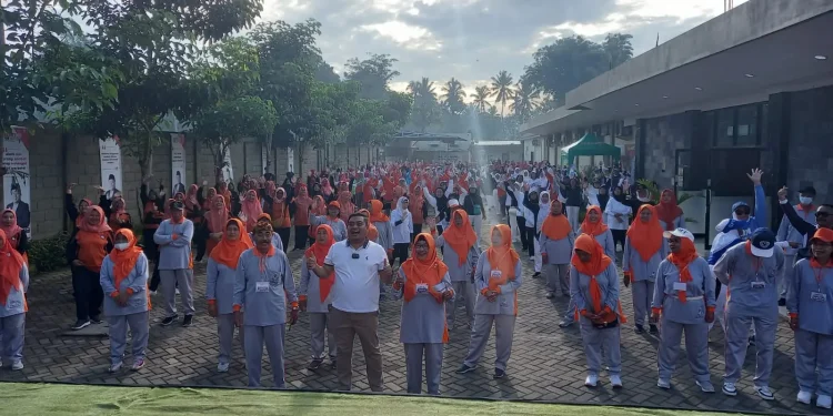 H Puguh Wiji Pamungkas - H Puguh Wiji Pamungkas Ajak Lansia Terapkan Hidup Sehat Lewat Gebyar Senam Lansia