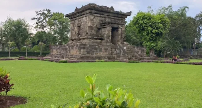 candi badut