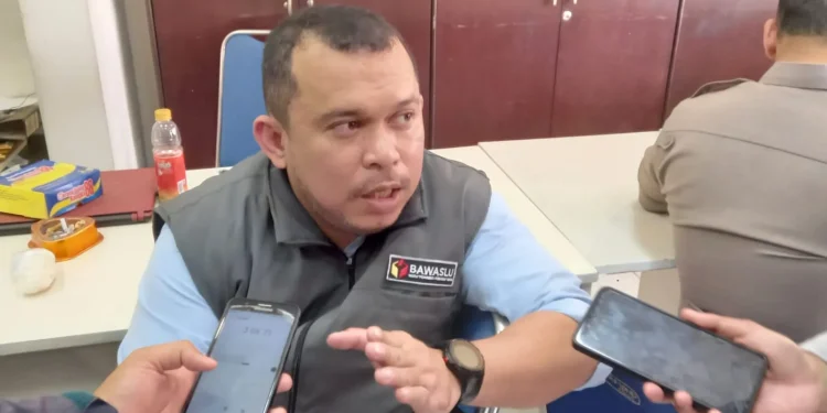 Politik uang